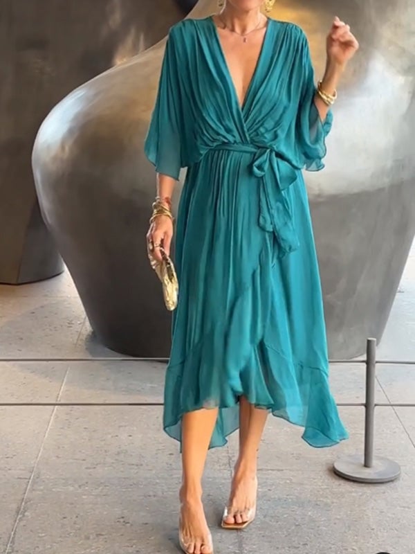 Stylish and elegant V-neck maxi dress 